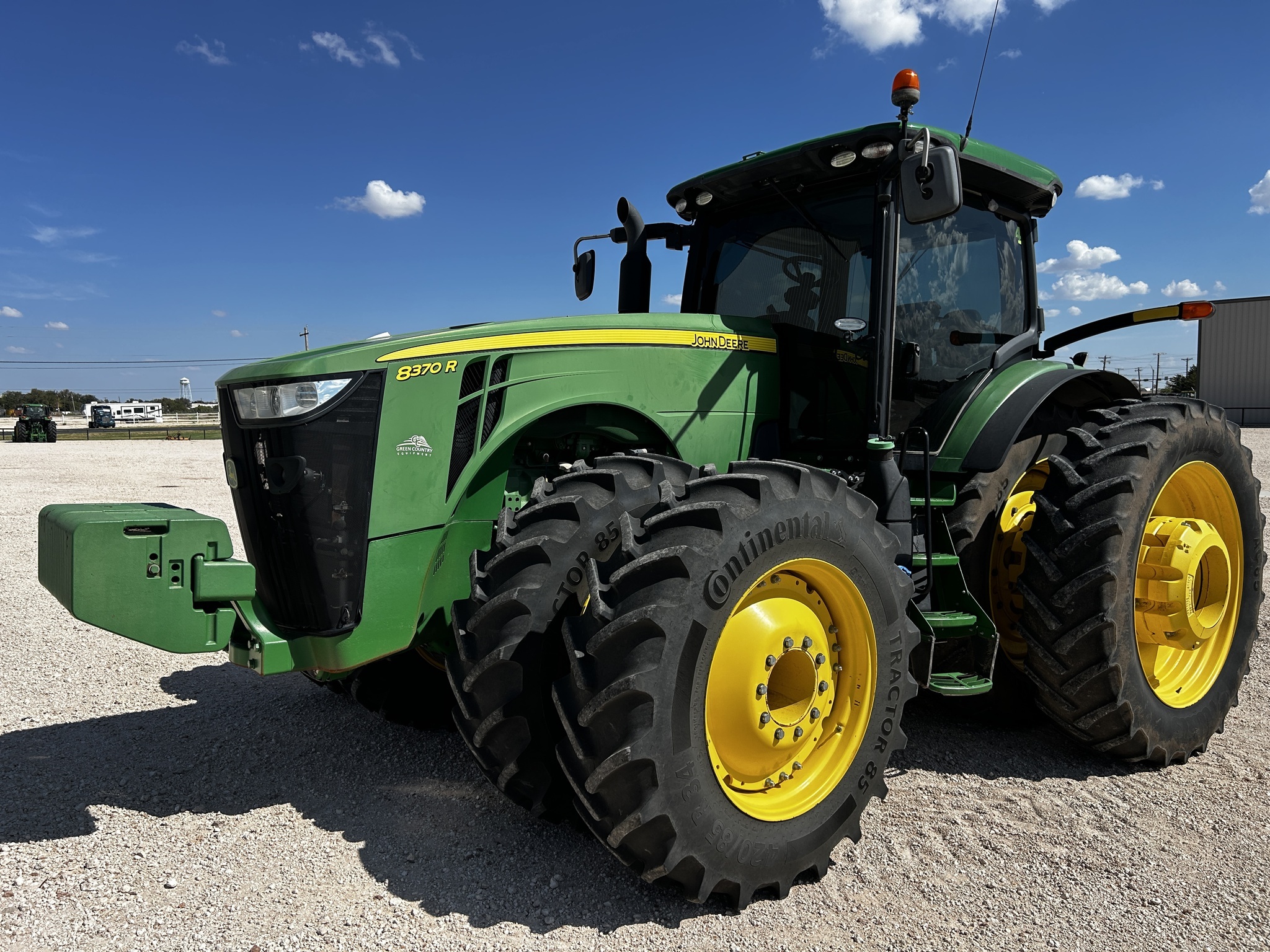 2016 John Deere 8370R Tractor
