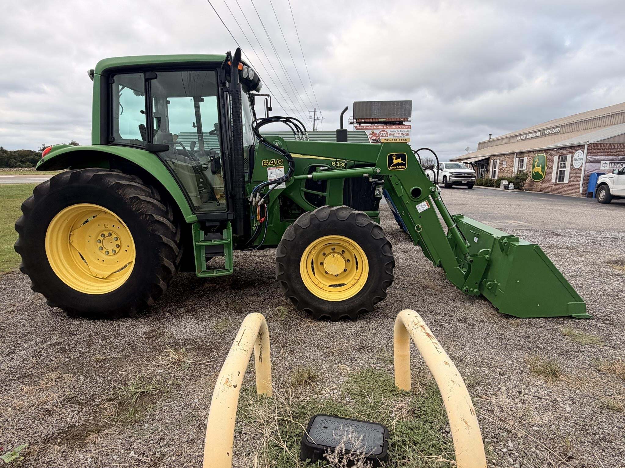 2008 John Deere 6330 Premium Tractor