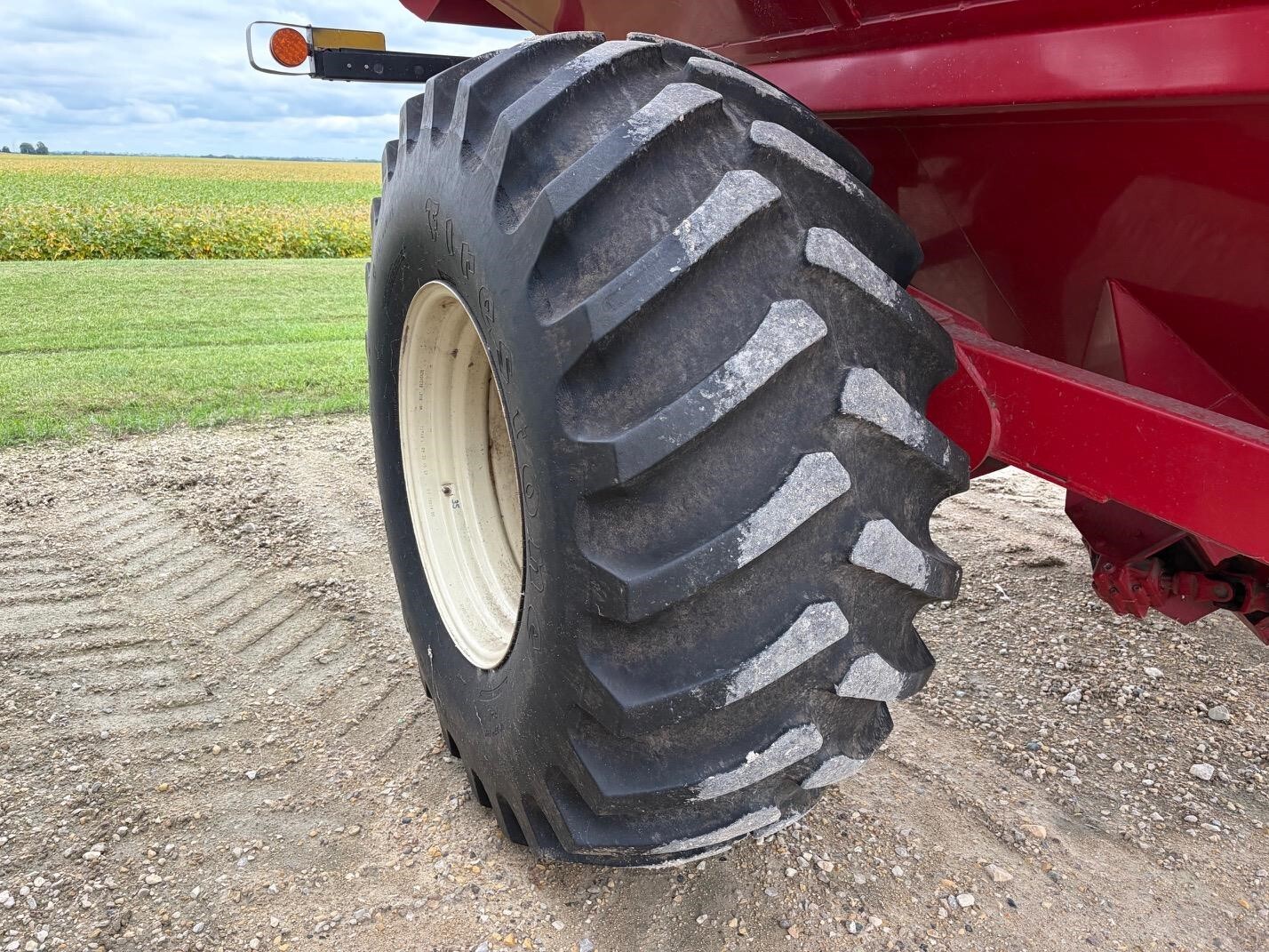2010 Brent 782 Grain Cart