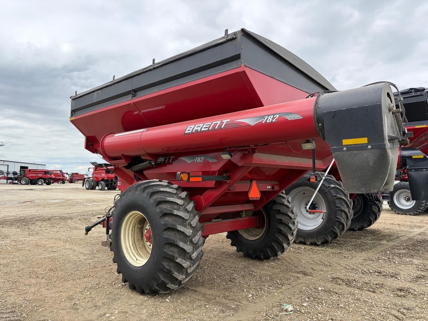 2010 Brent 782 Grain Cart