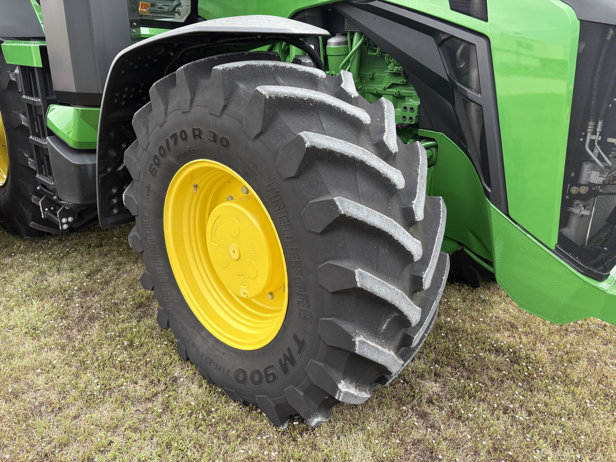 2025 John Deere 8R 340 Tractor