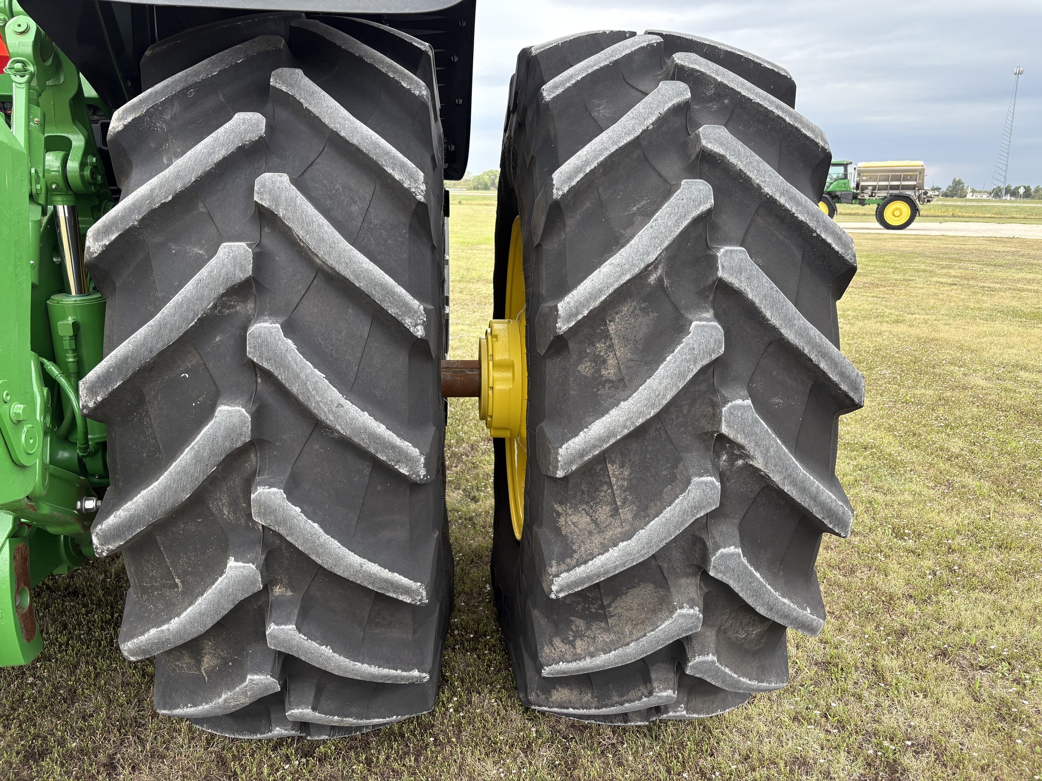 2025 John Deere 8R 340 Tractor