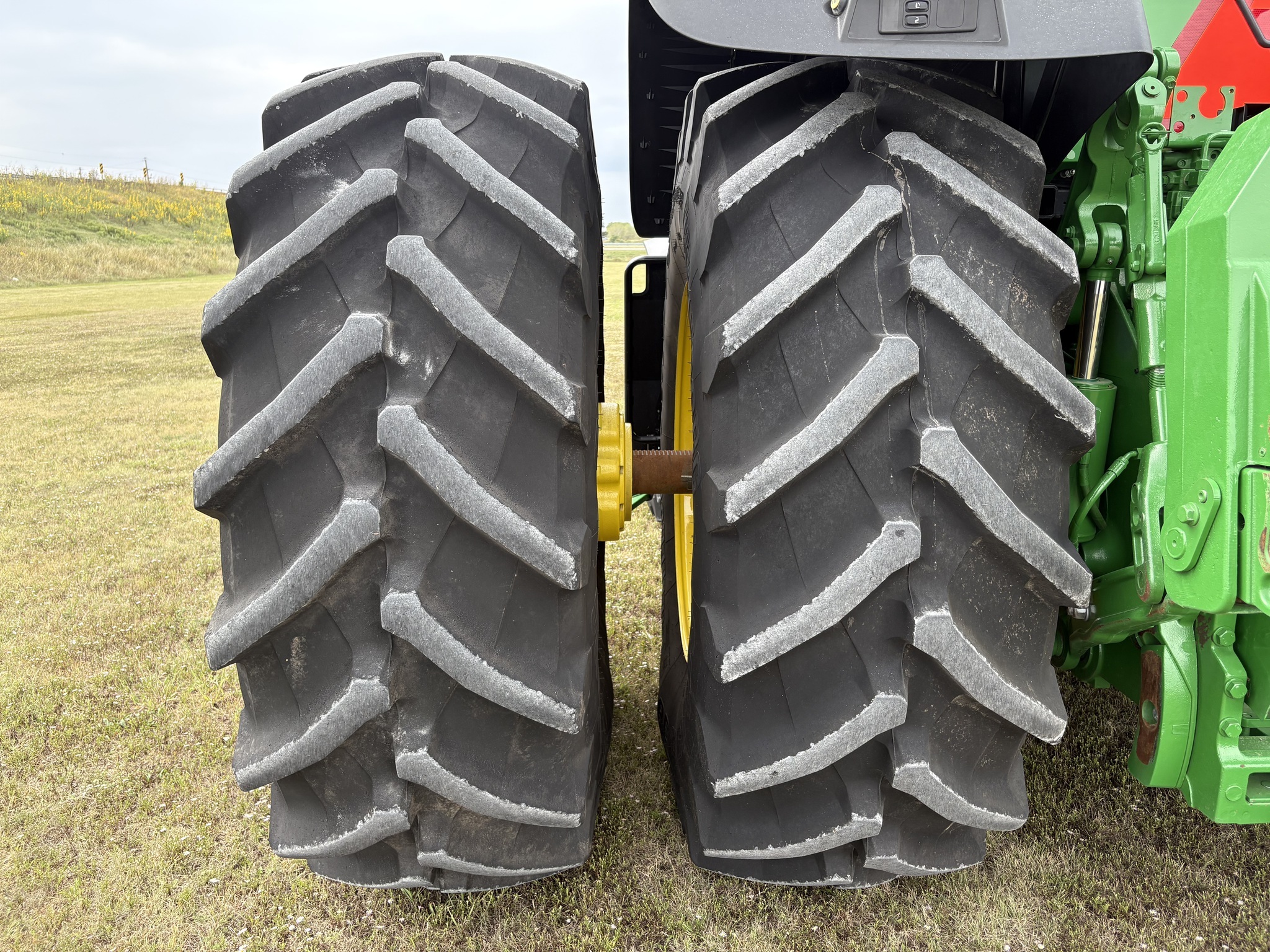 2025 John Deere 8R 340 Tractor