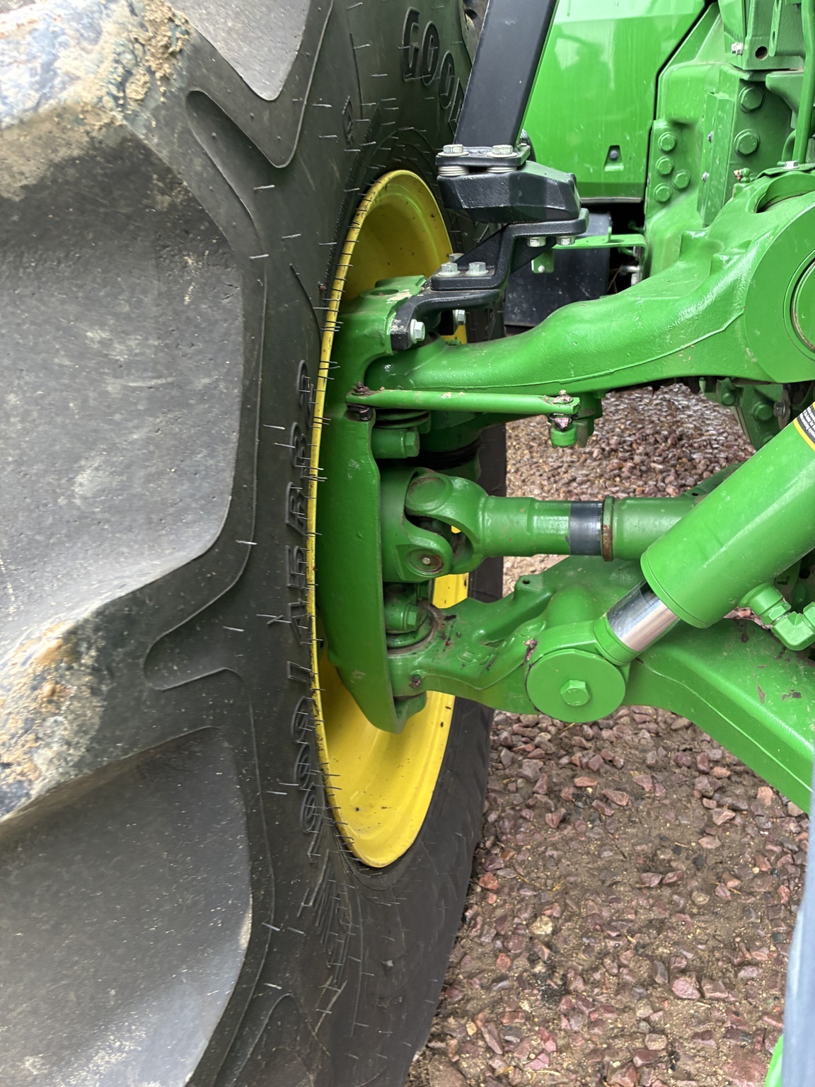 2022 John Deere 8R 370 Tractor