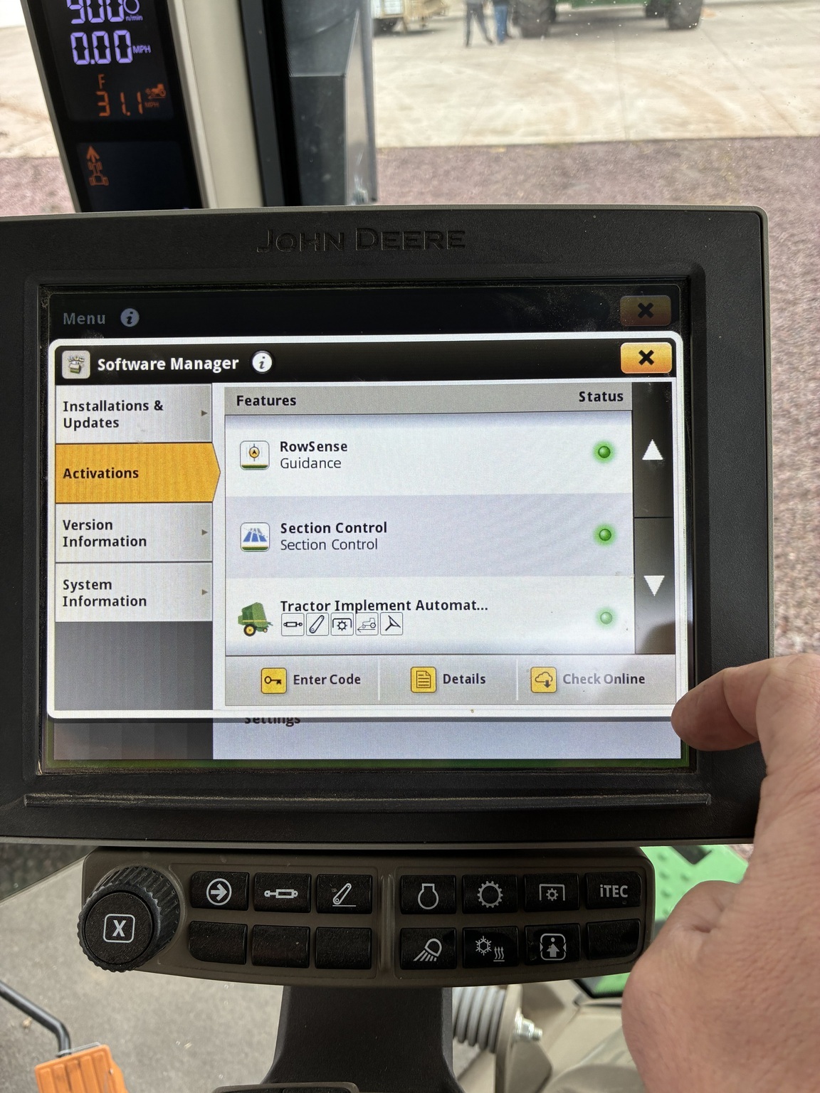 2022 John Deere 8R 370 Tractor