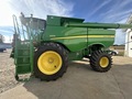 2012 John Deere S670 Combine