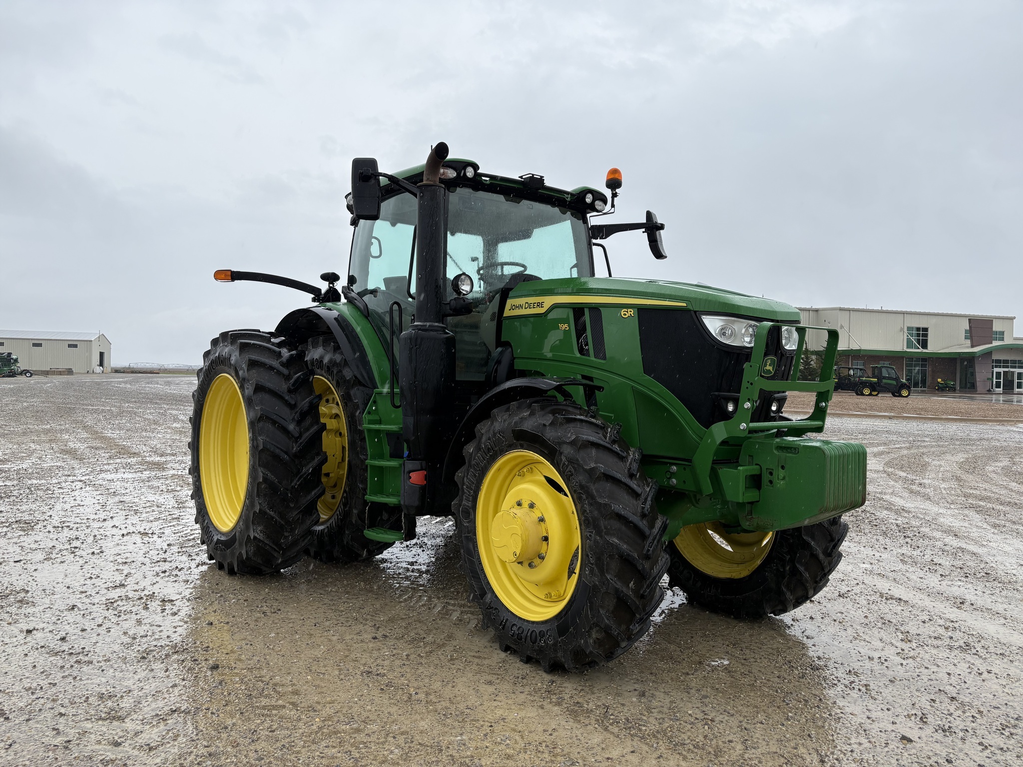 2023 John Deere 6R 195 Tractor