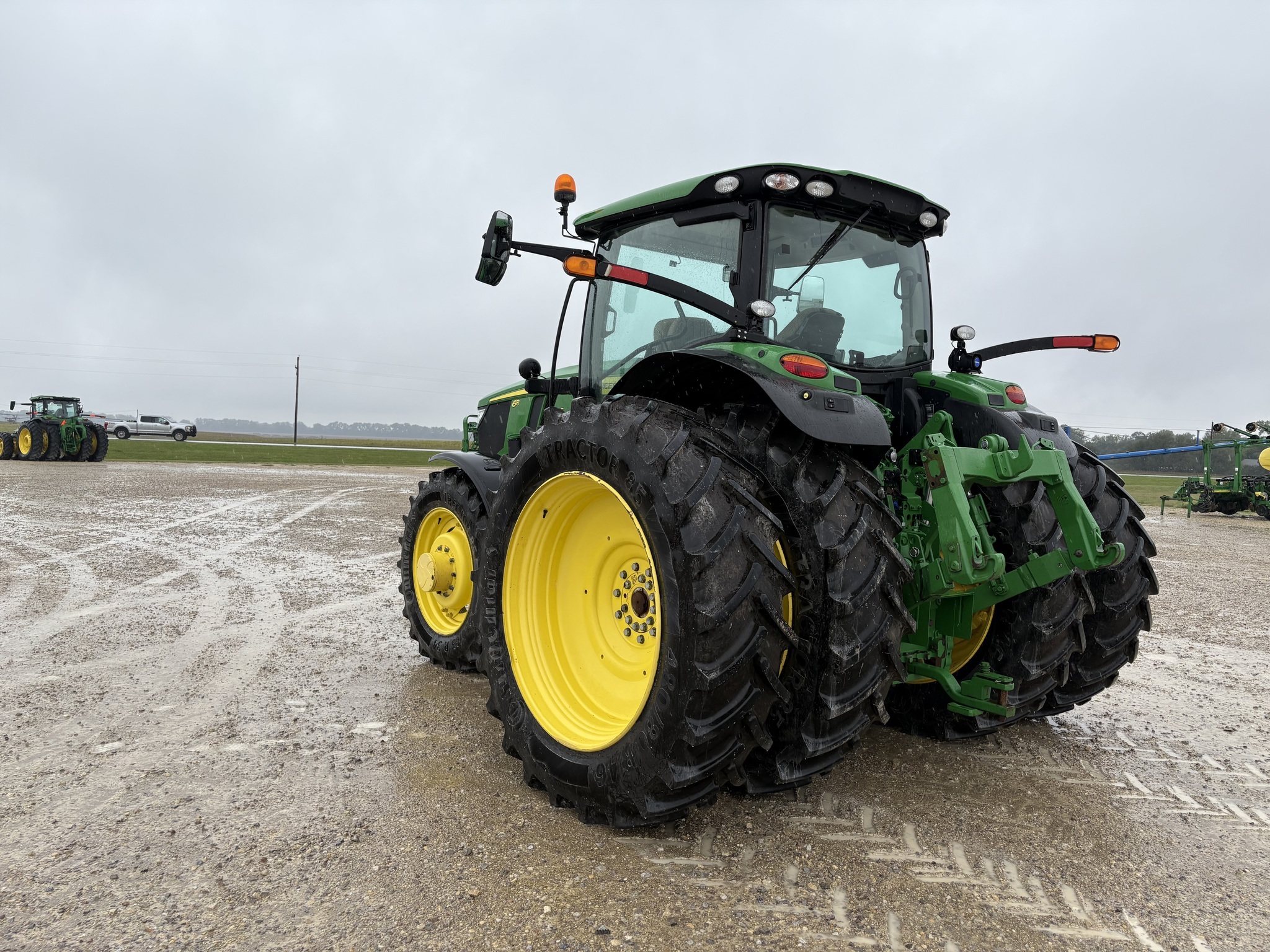 2023 John Deere 6R 195 Tractor