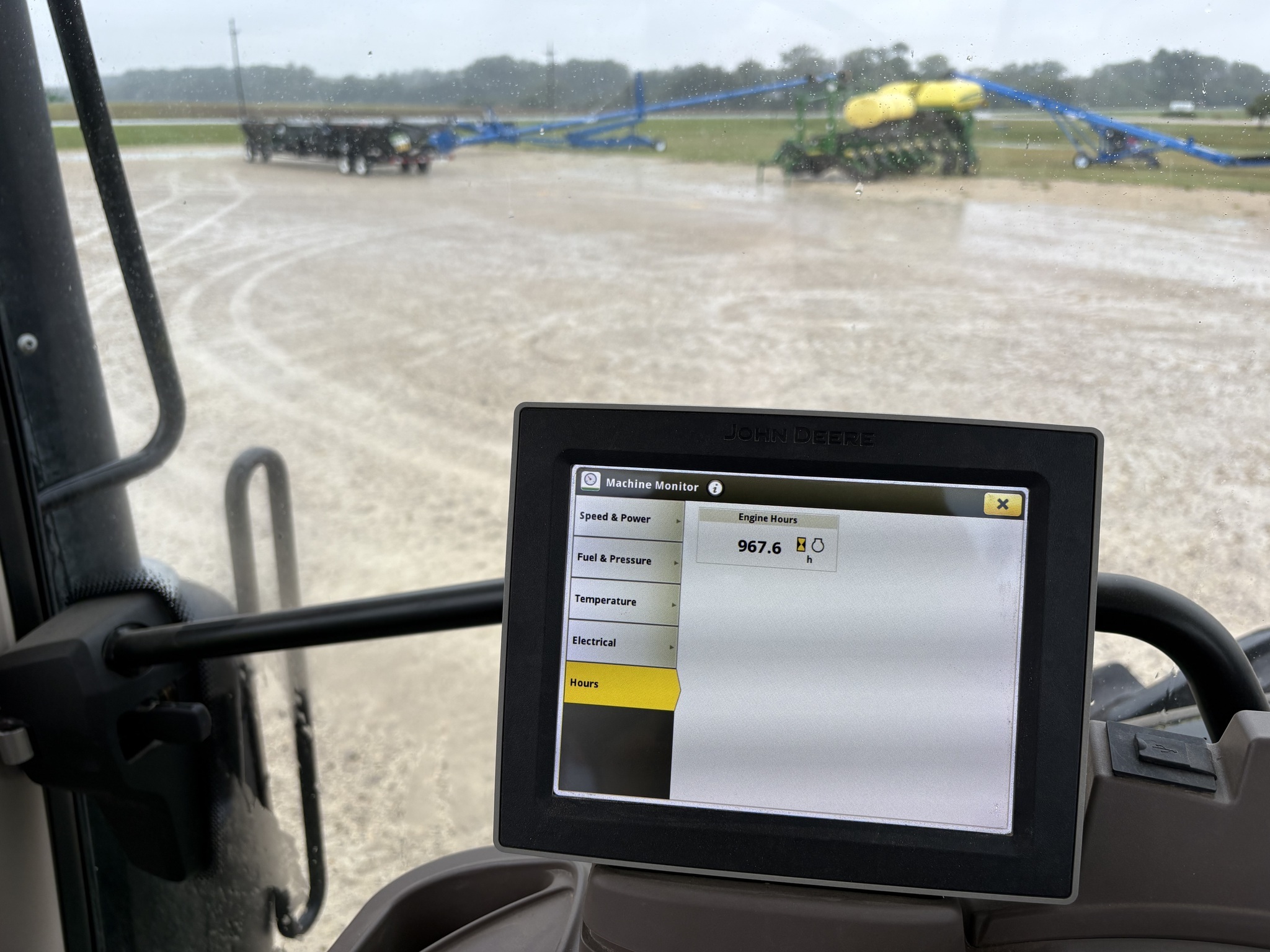 2023 John Deere 6R 195 Tractor