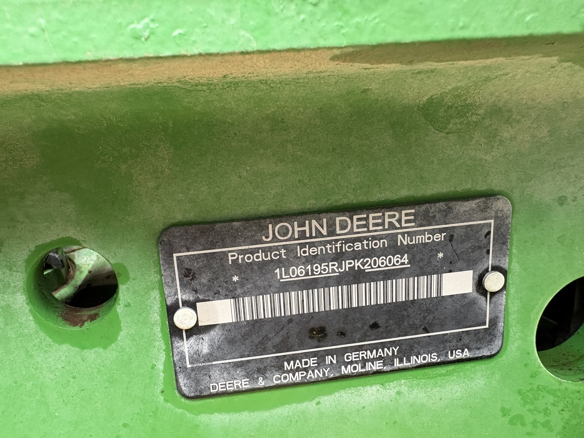 2023 John Deere 6R 195 Tractor