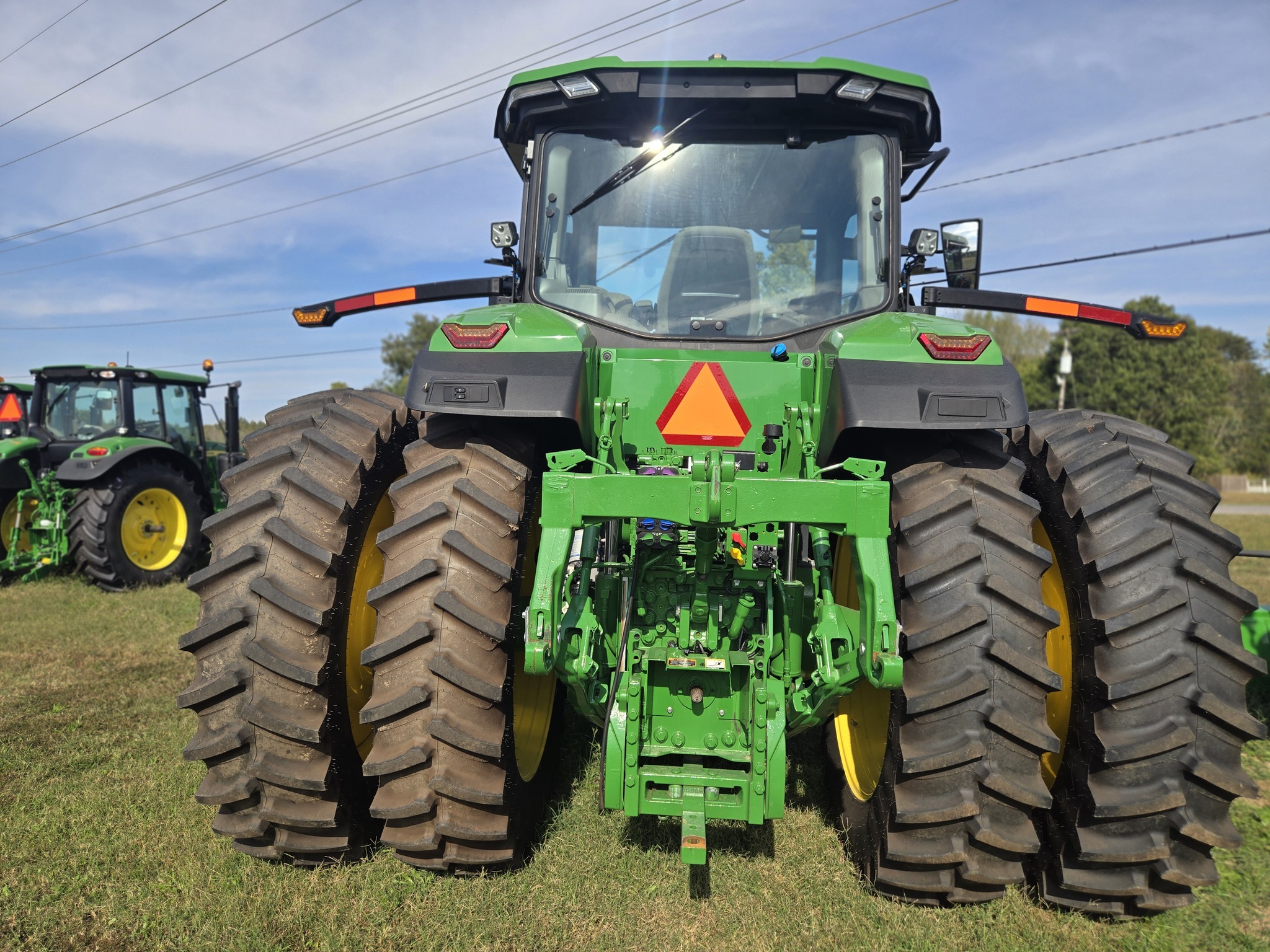 2025 John Deere 7R 230 Tractor