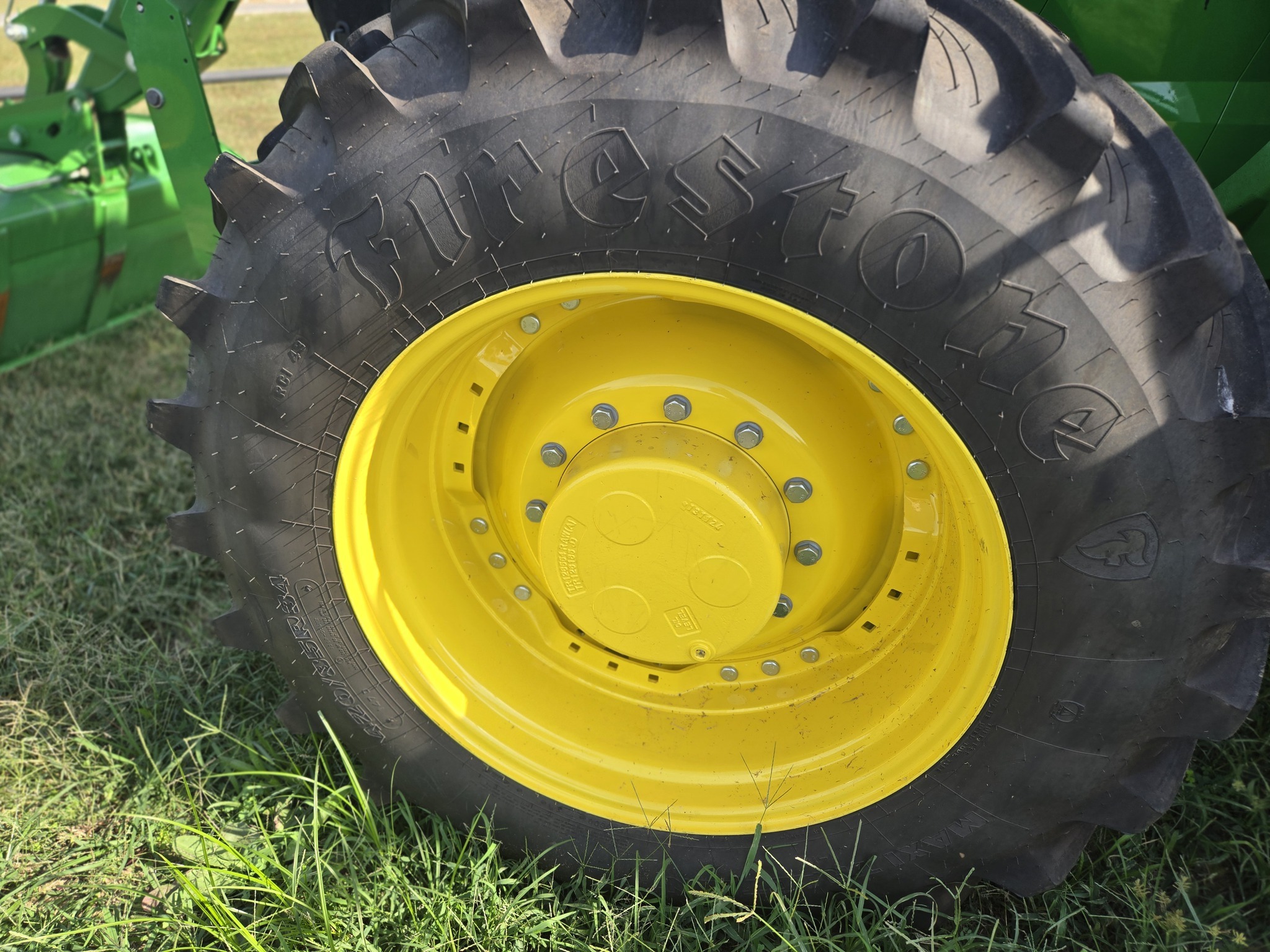 2025 John Deere 7R 230 Tractor