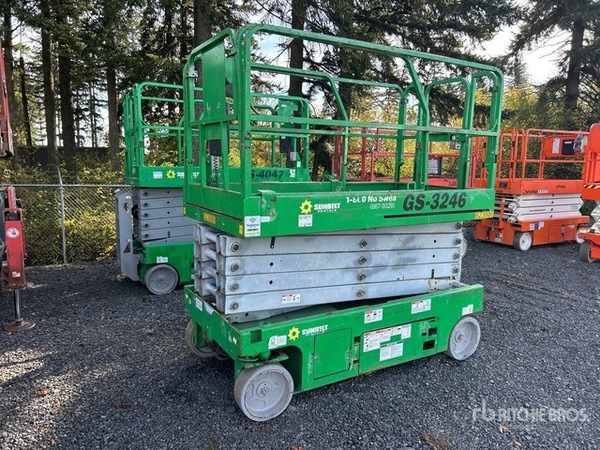 Used Genie GS3246 Scissor/Boom Lifts for Sale - 4 Listings