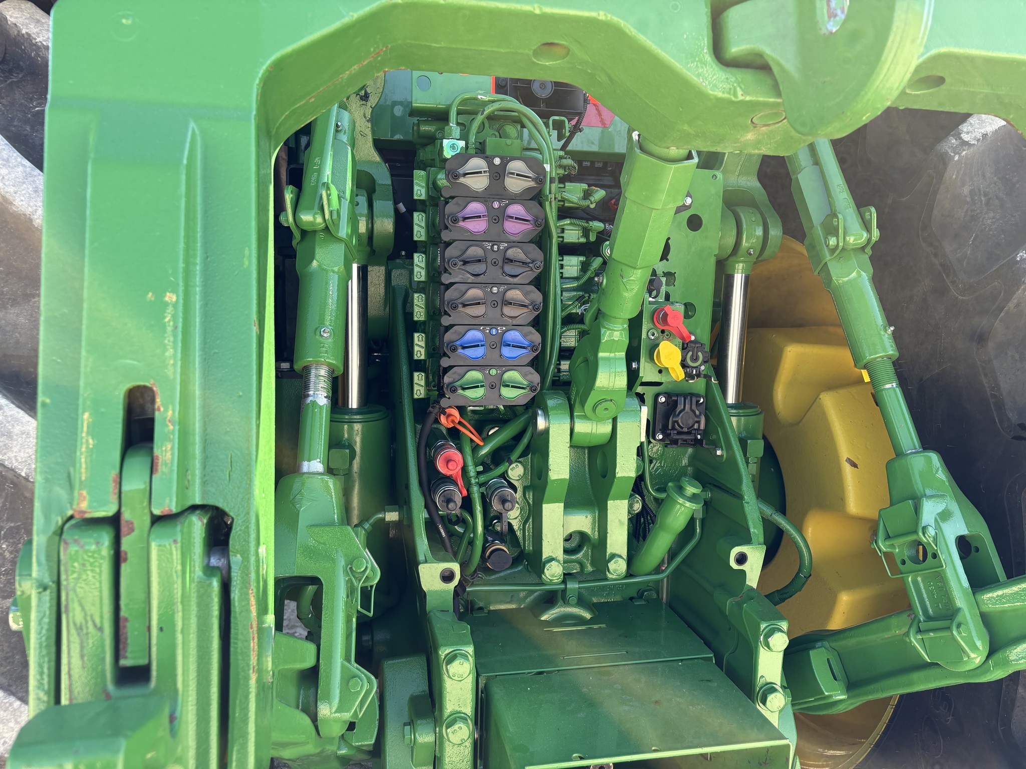 2025 John Deere 8R 310 Tractor