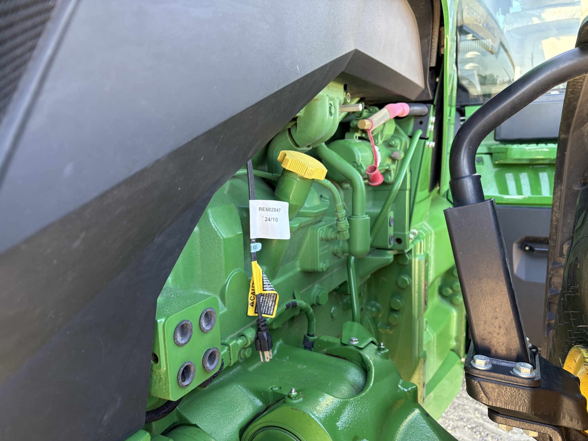2025 John Deere 8R 310 Tractor