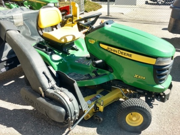 2006 john deere x324 lawn and garden rogers, minnesota machinery John Deere LX186 2006 john deere x324 lawn and garden $3,695