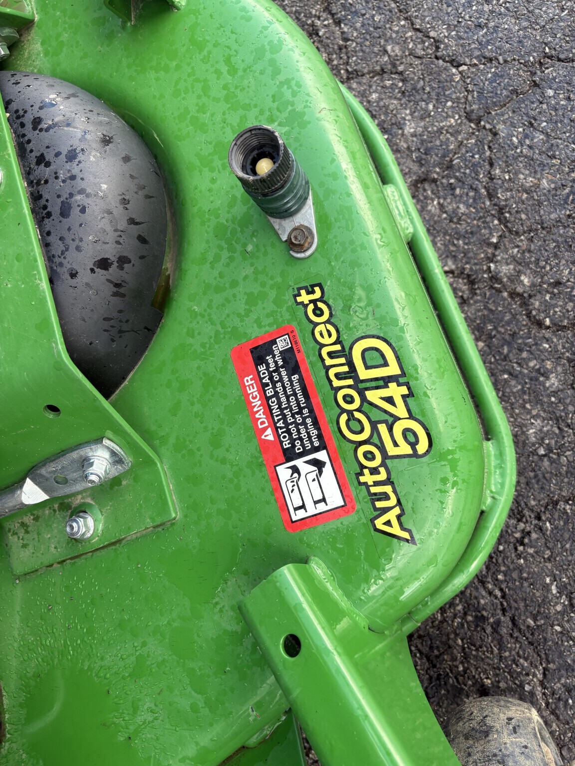 2023 John Deere 1025R Tractor