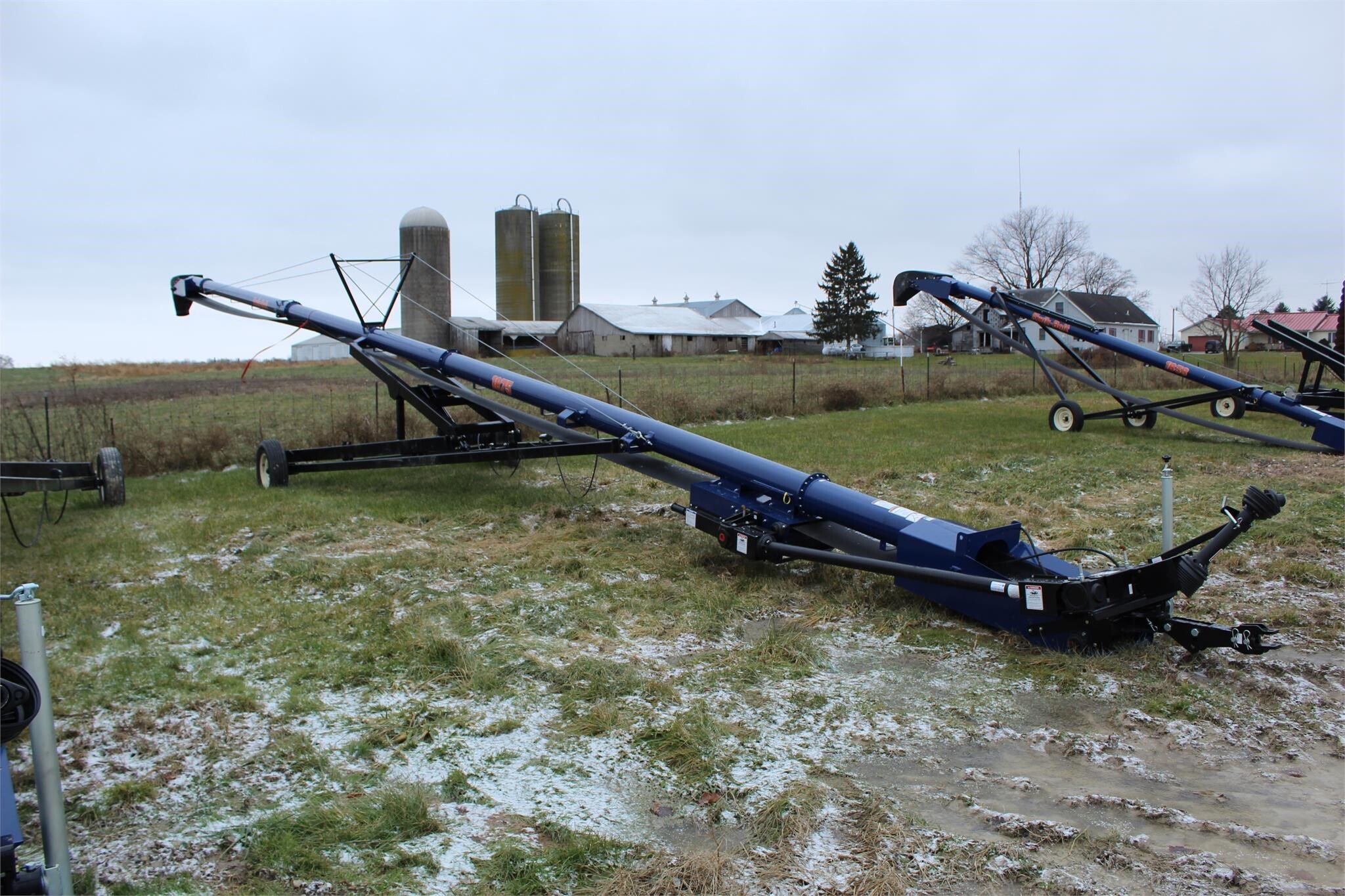  KWIK-BELT 1875 Augers and Conveyor