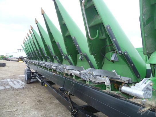 2011 John Deere 612C Corn Head