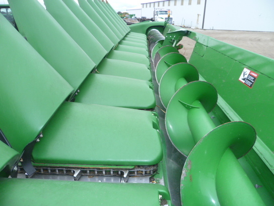 2011 John Deere 612C Corn Head
