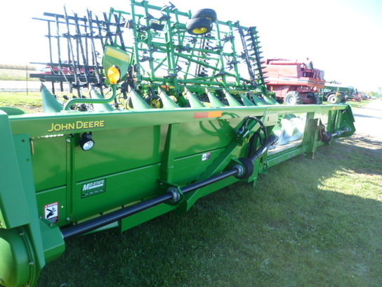 2011 John Deere 612C Corn Head