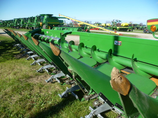 2011 John Deere 612C Corn Head