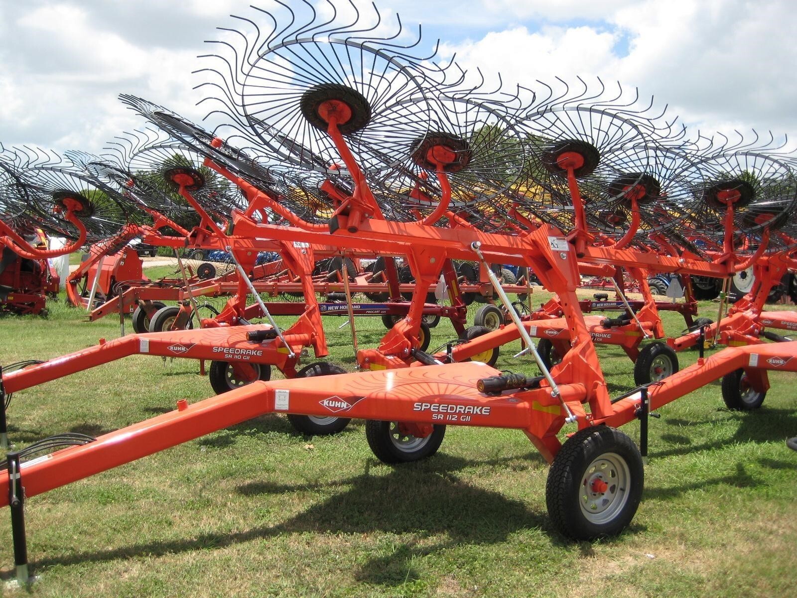 2026 Kuhn SR112GII Rake