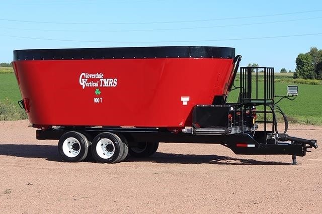 2026 Cloverdale 1100T Feed Wagon