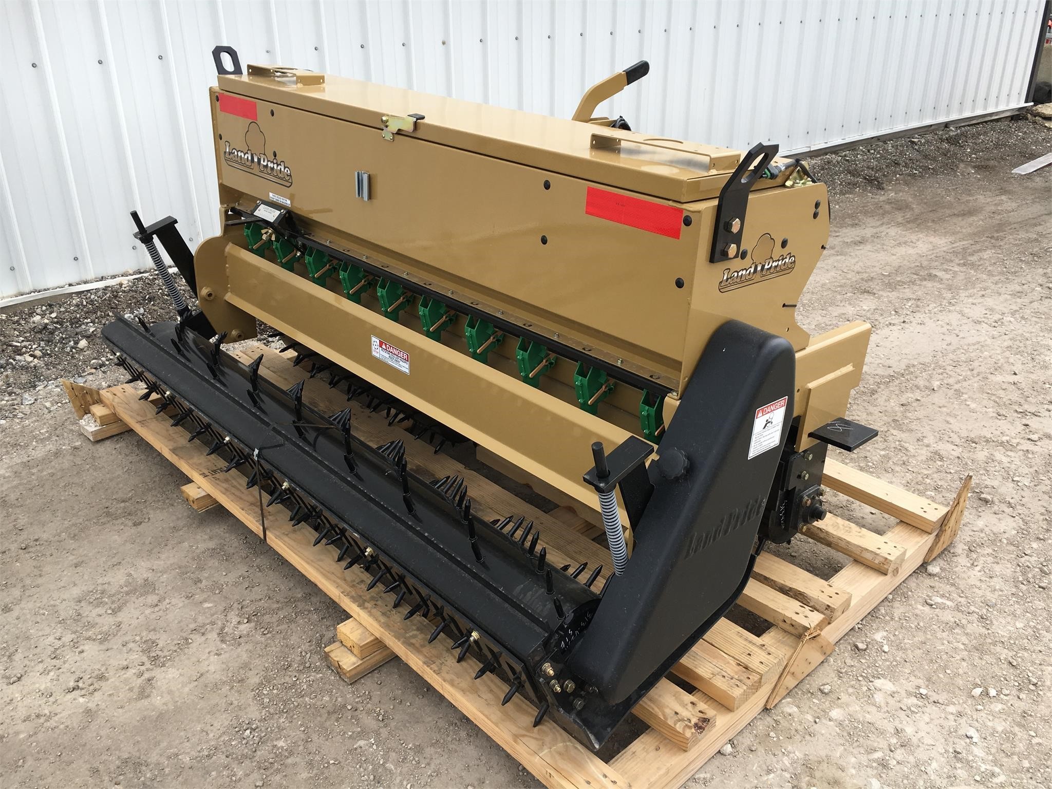  Land Pride APS1572 Drill