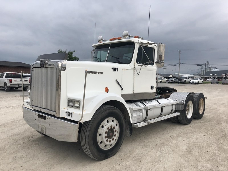 Western Star 4900 >> 1988 Western Star 4900 Semi Truck Western Star 4900 >> 1988 Western Star 4900 Semi Truck