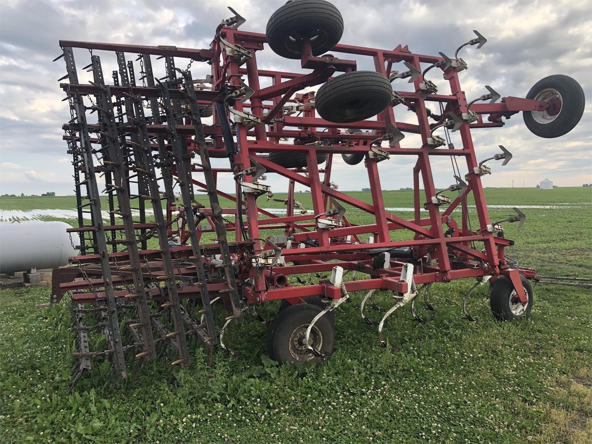 WilRich Quad 5 Field Cultivator 17,000 Machinery Pete