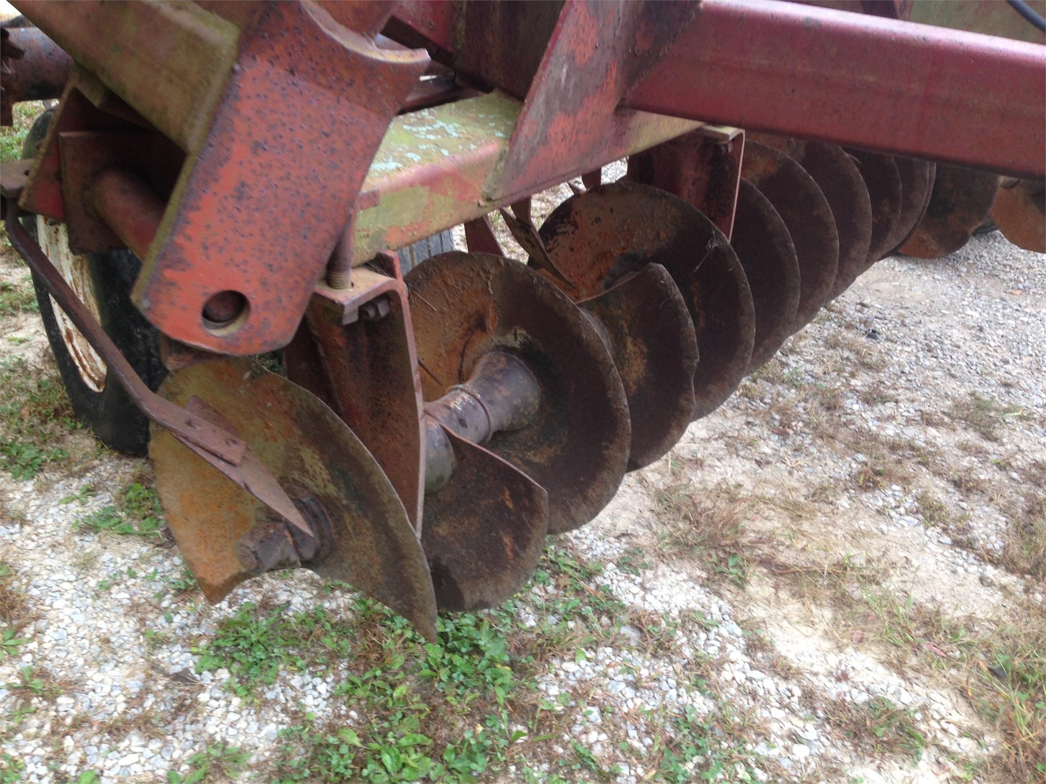 International Harvester 490 Disk 2,700 Machinery Pete