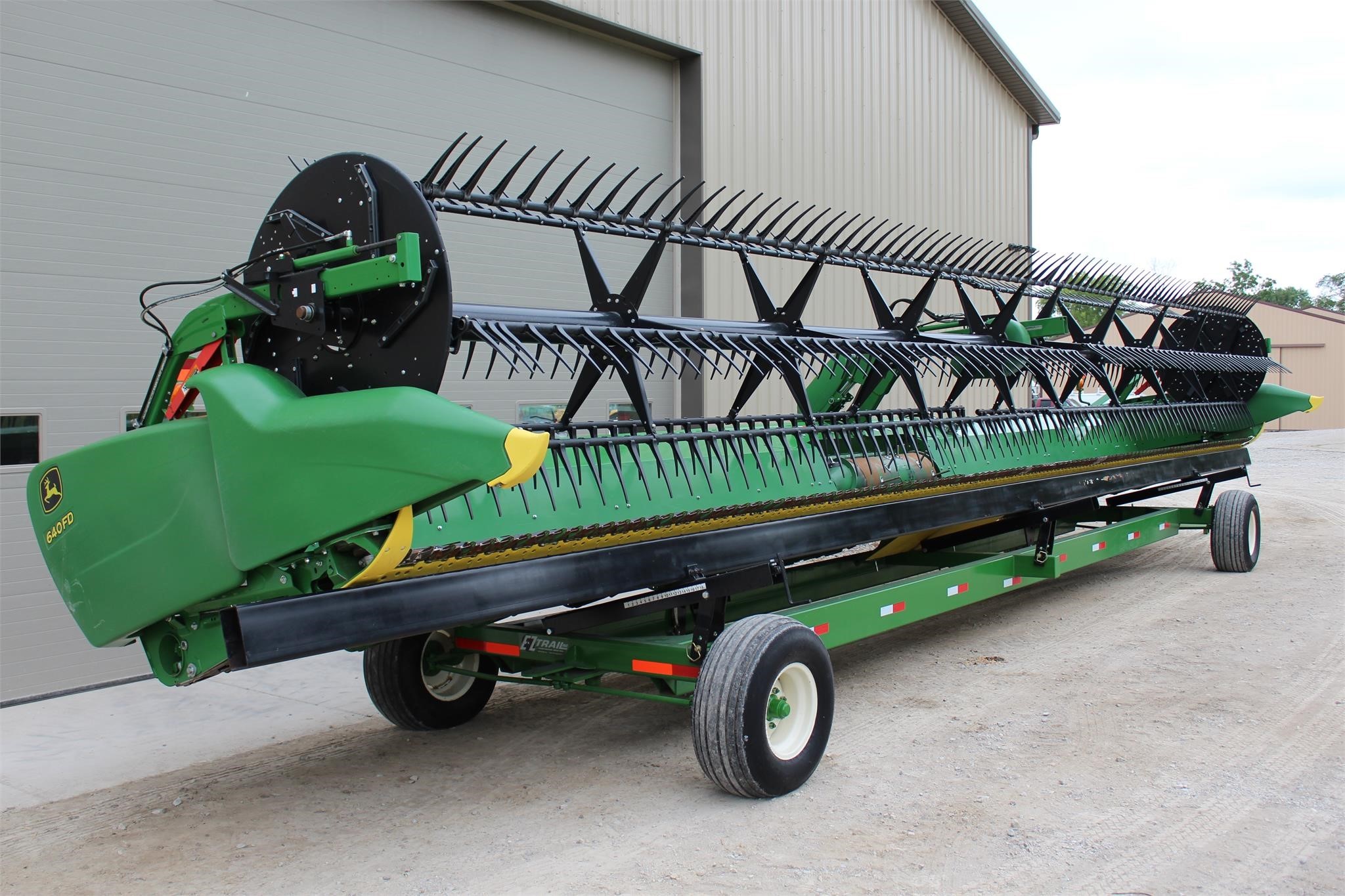 2018 John Deere 640FD Platform