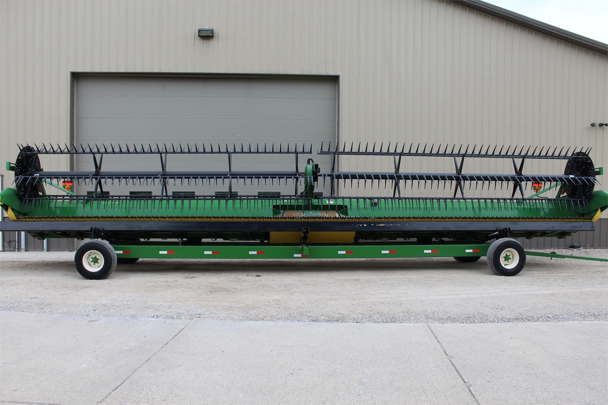 2018 John Deere 640FD Platform