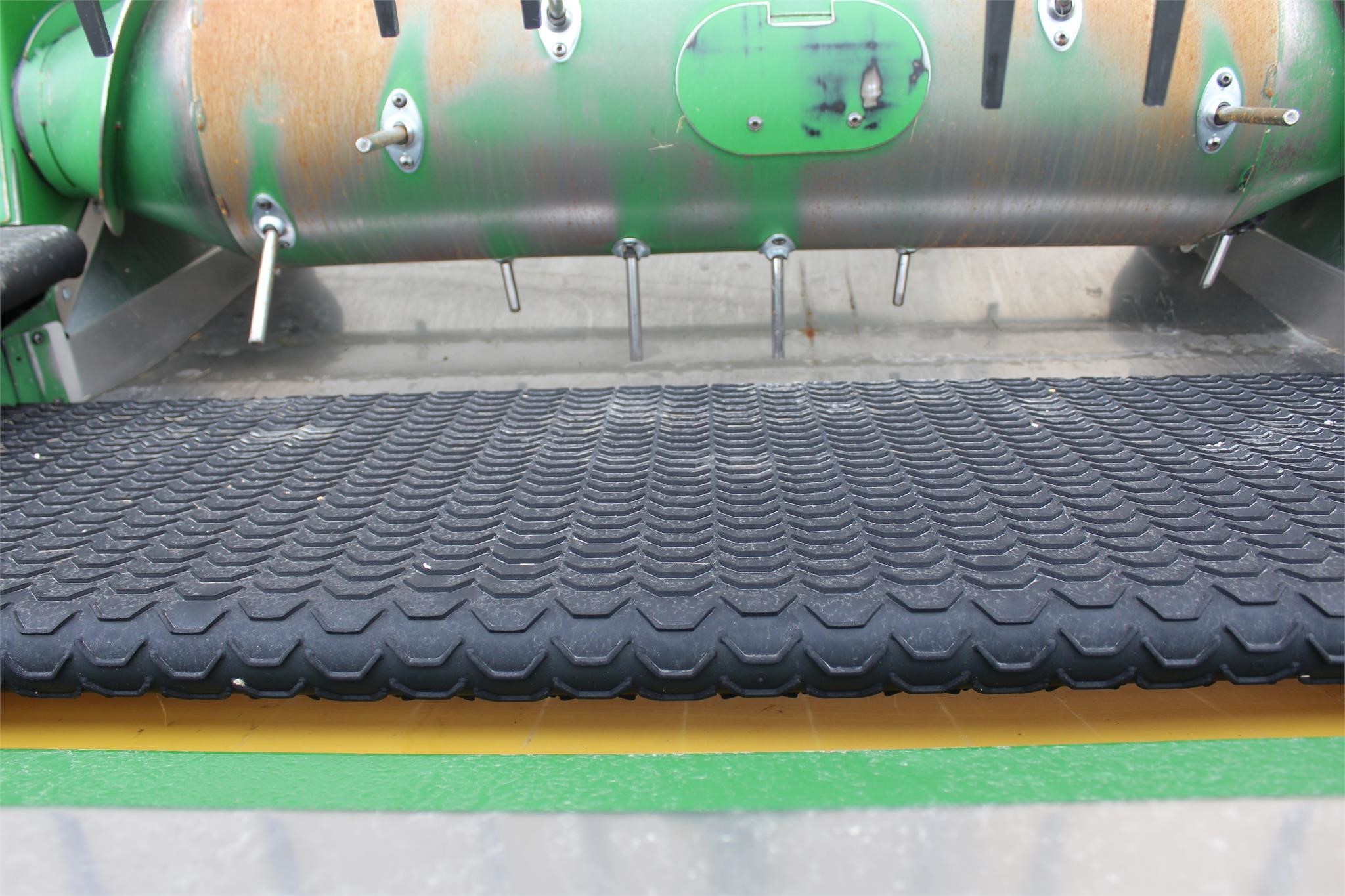 2018 John Deere 640FD Platform