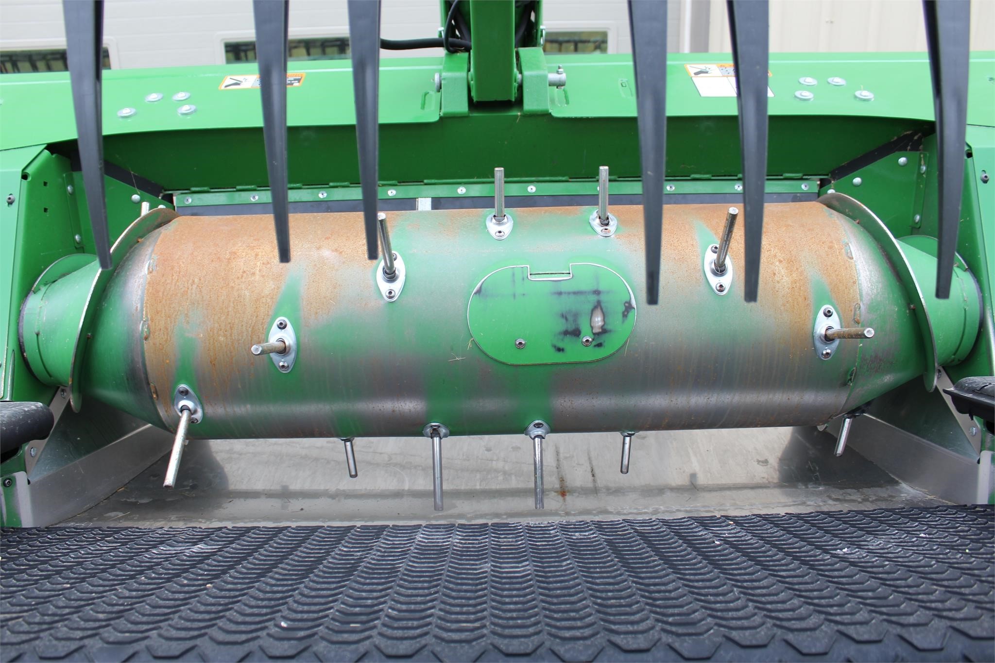 2018 John Deere 640FD Platform