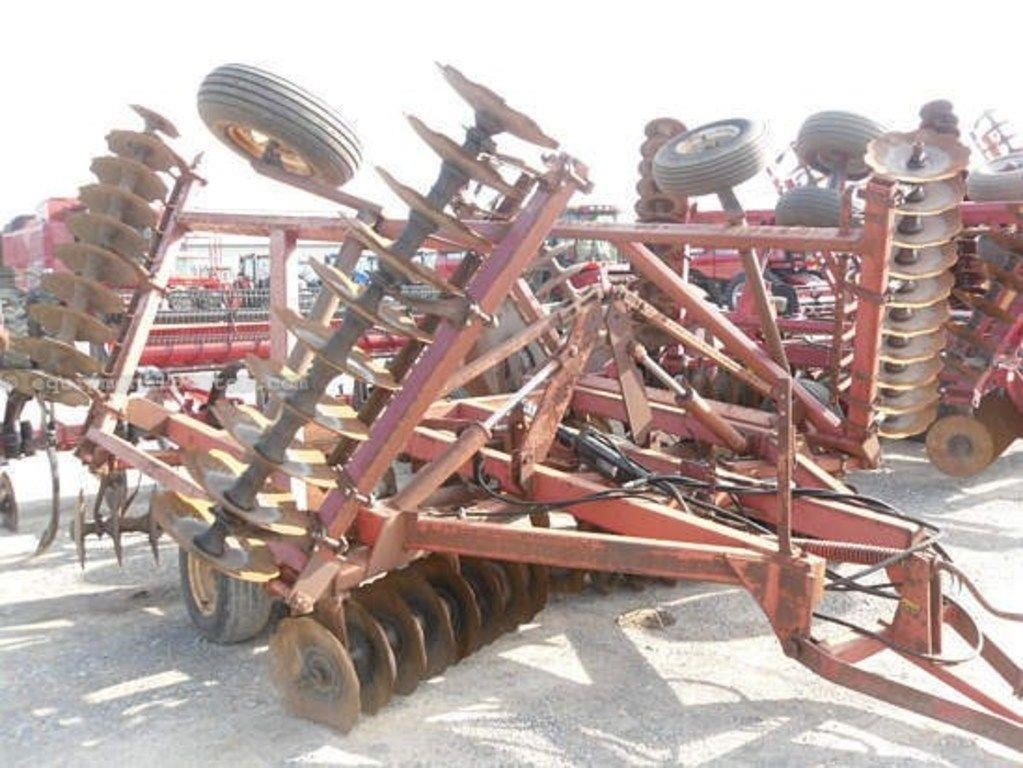 International Harvester 490 Disk 5,900 Machinery Pete