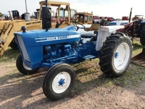 3600 Ford Tractor Crowad
