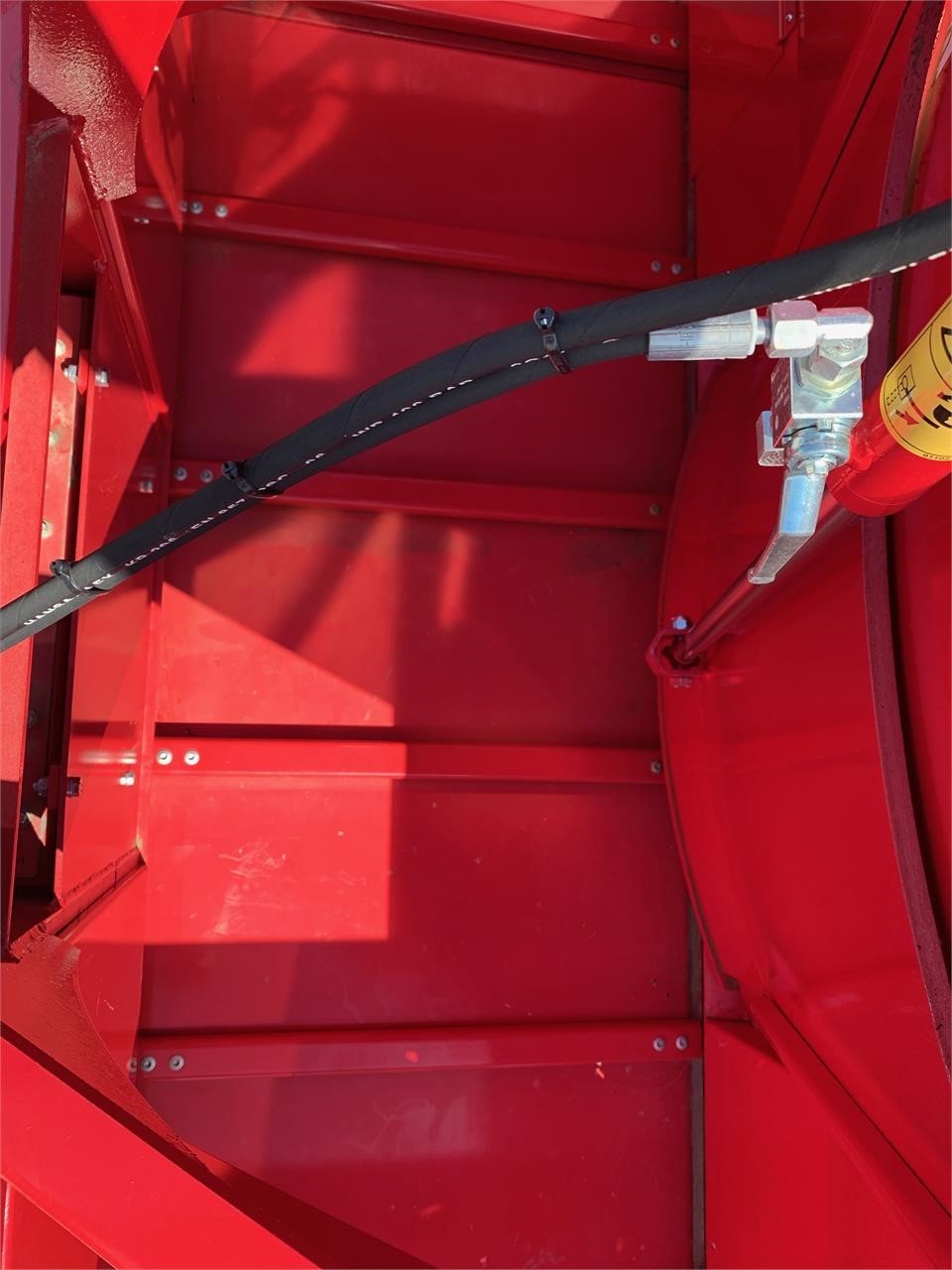  Trioliet Solomix 2-3200 Grinders and Mixer