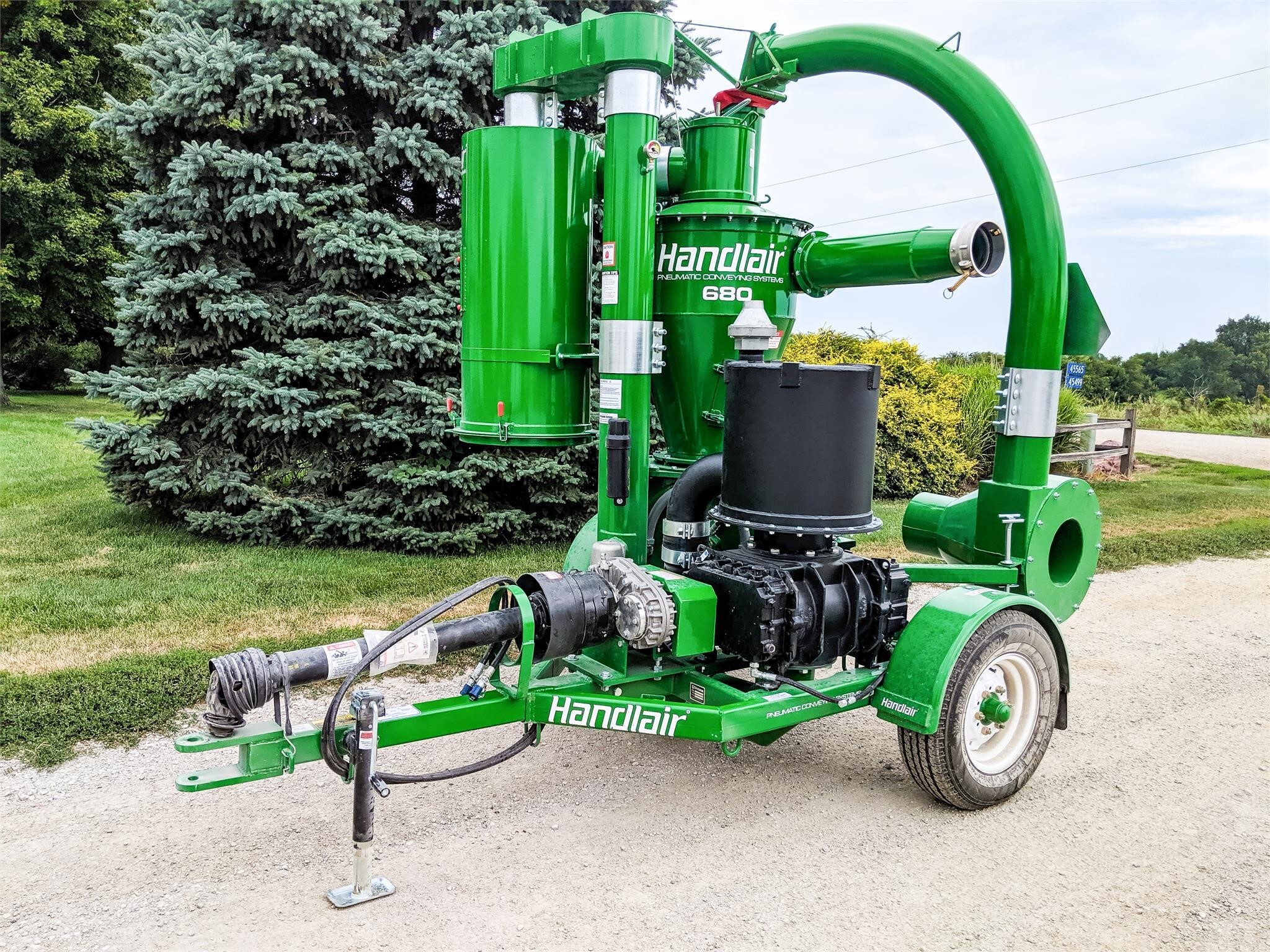 2026 Handlair 680 Grain Vac