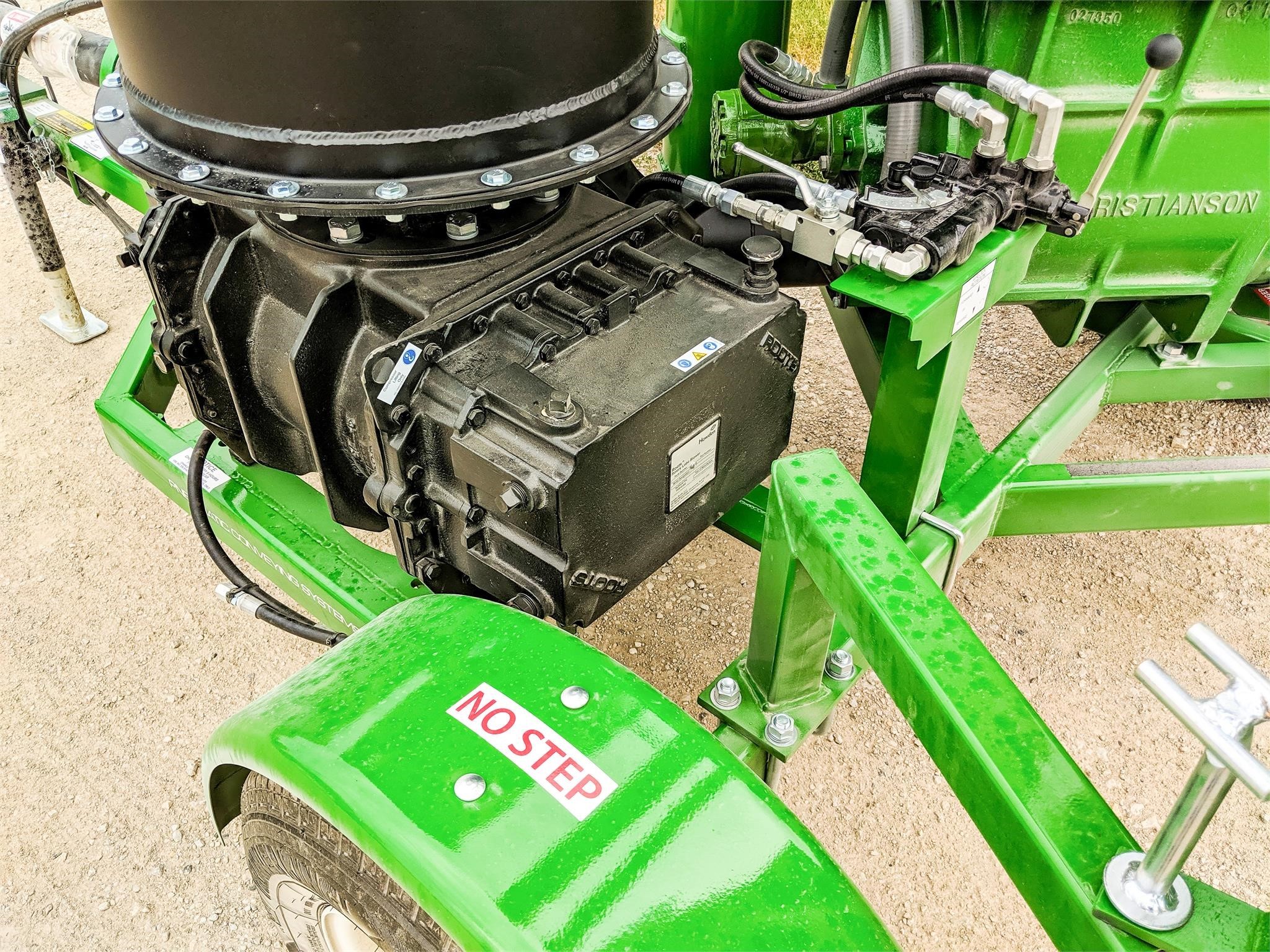 2026 Handlair 680 Grain Vac