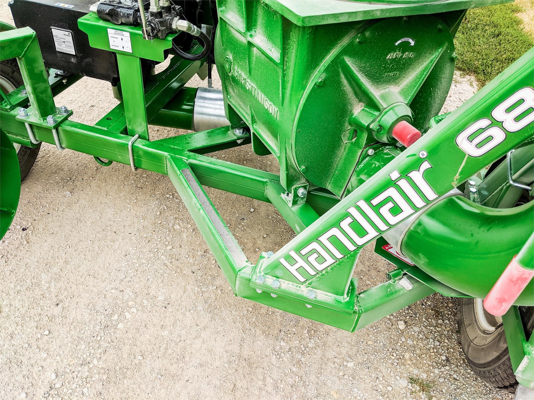2026 Handlair 680 Grain Vac
