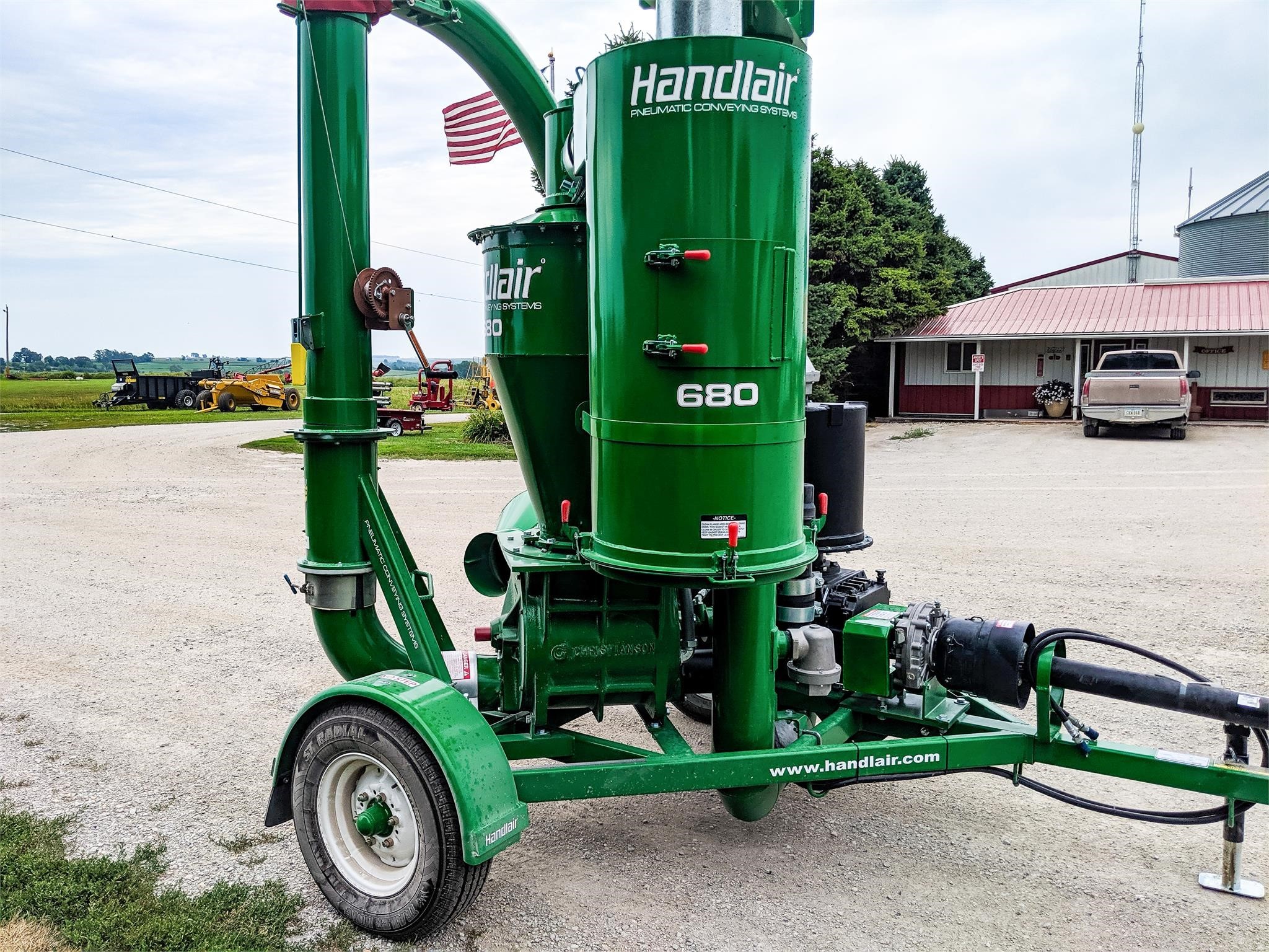 2026 Handlair 680 Grain Vac
