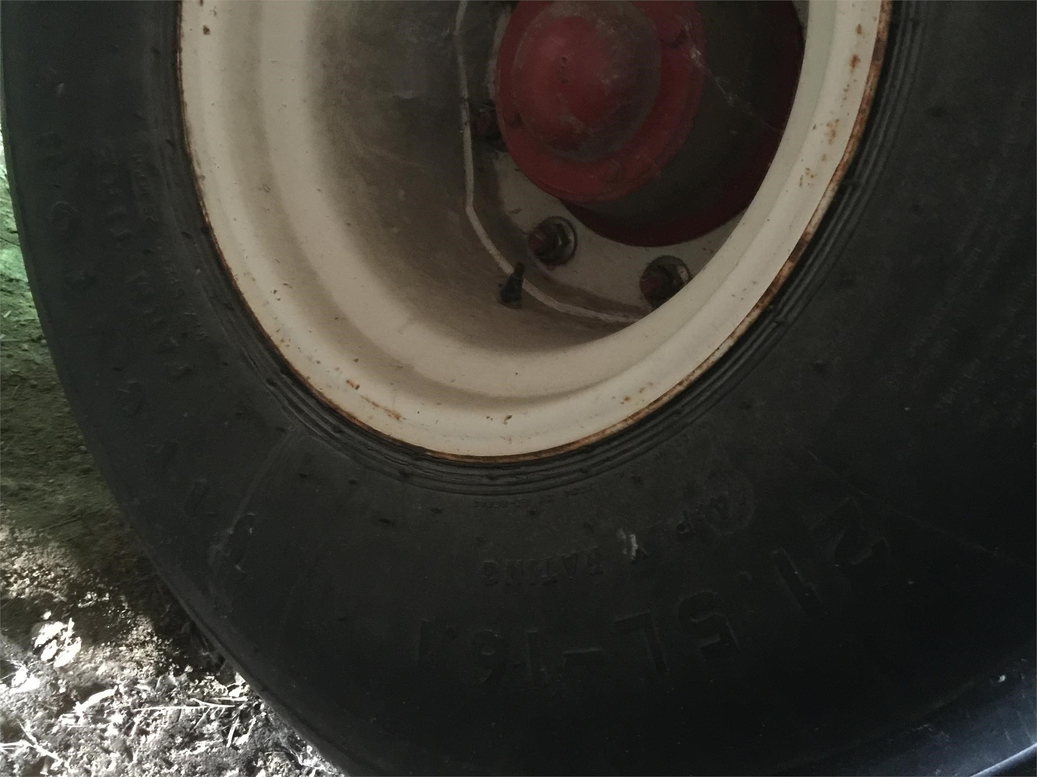  Firestone 21.5L16.1 Wheels / Tires / Track