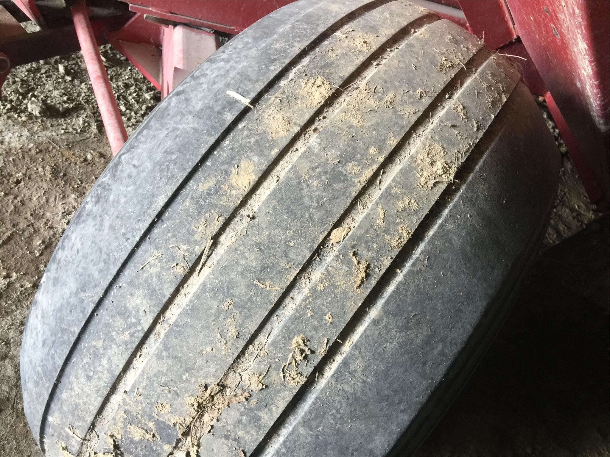  Firestone 21.5L16.1 Wheels / Tires / Track