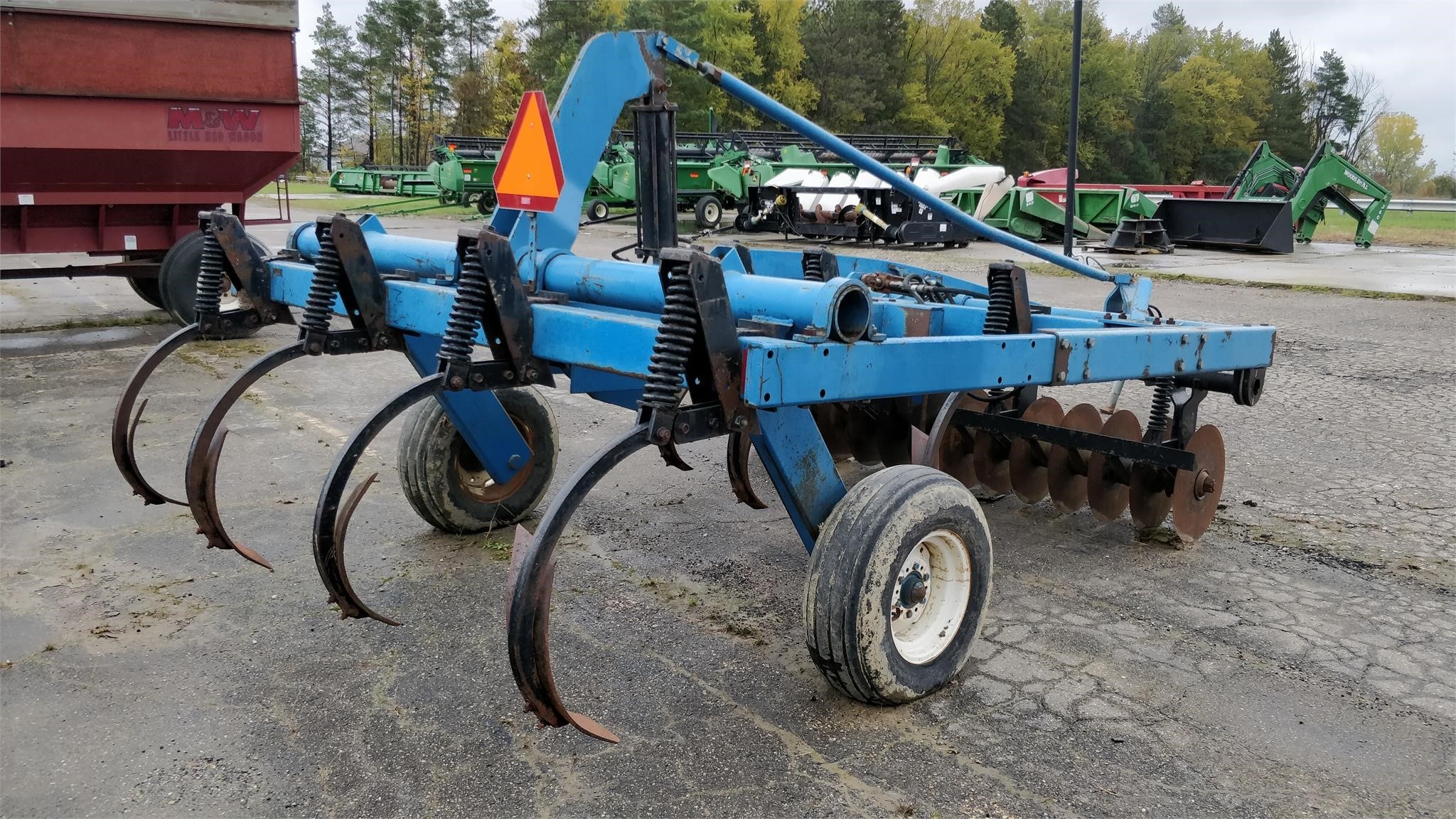 Ford 139 Chisel Plow 5,900 Machinery Pete