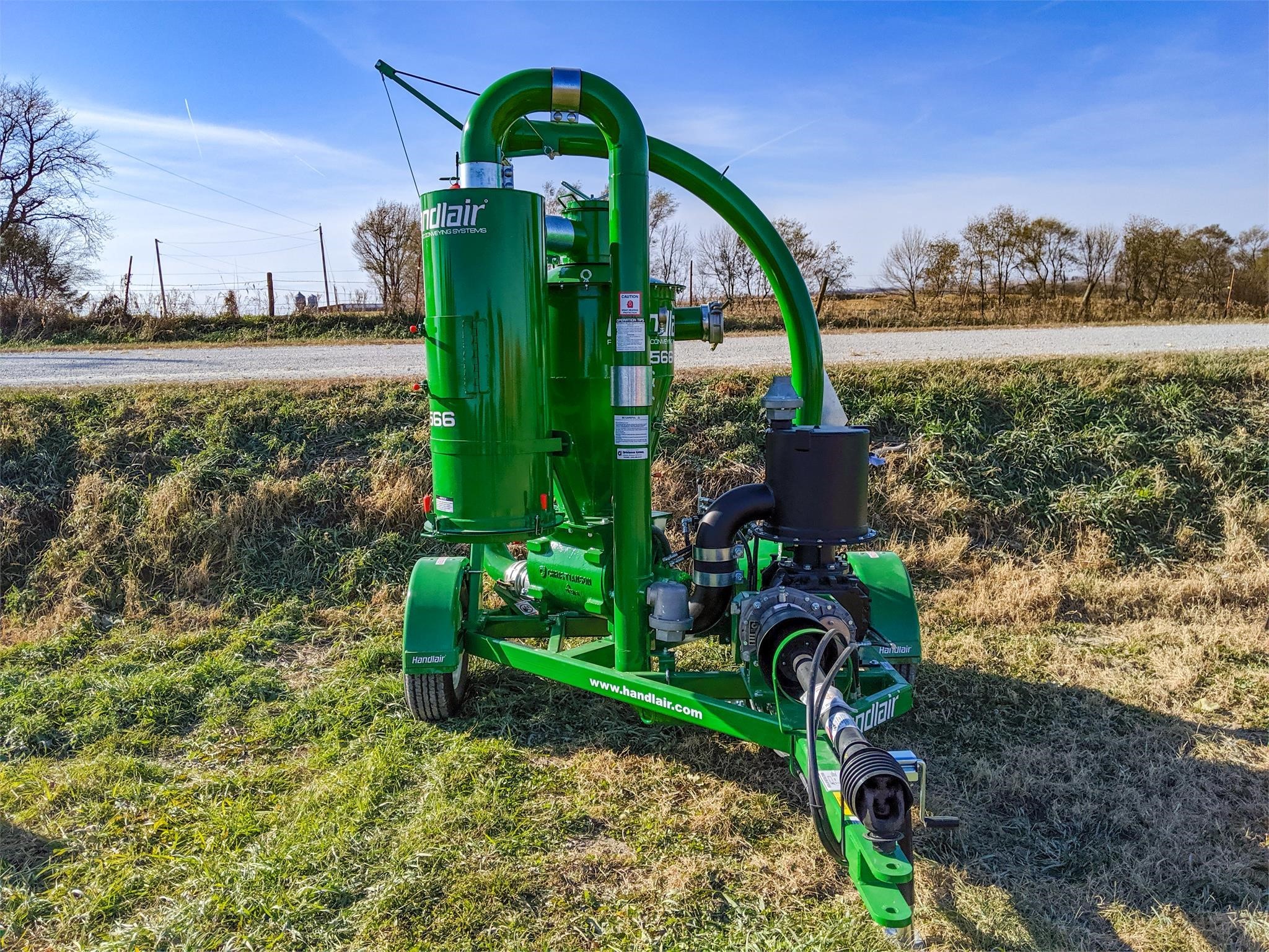 2026 Handlair 566 Grain Vac