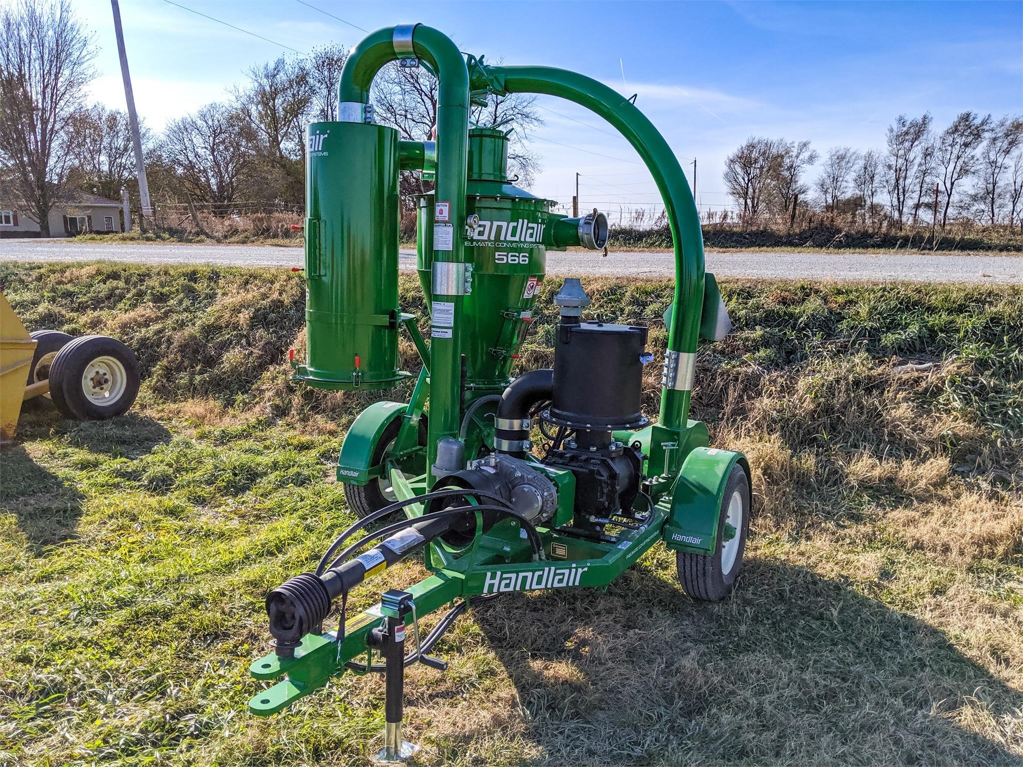 2026 Handlair 566 Grain Vac