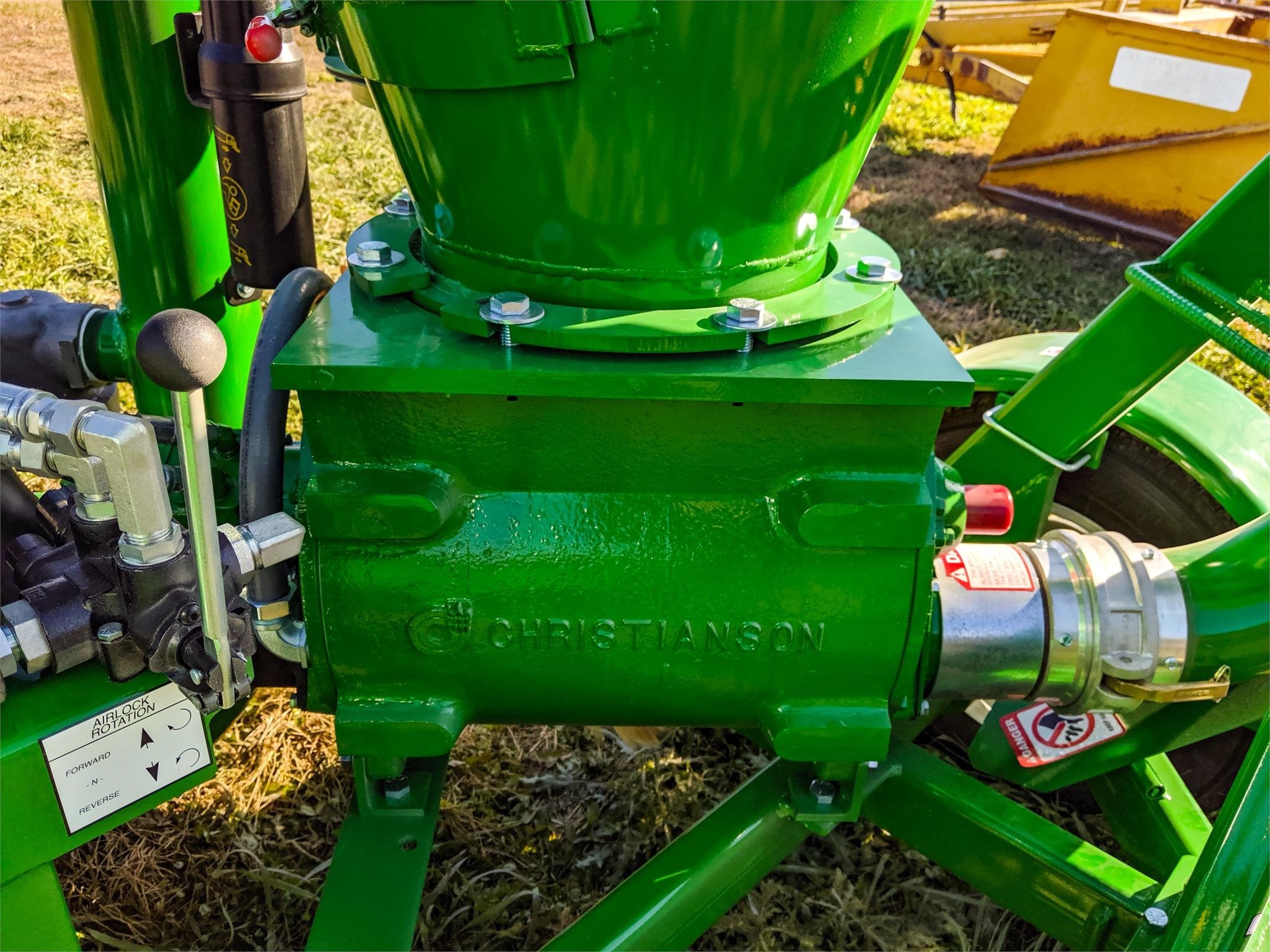 2026 Handlair 566 Grain Vac