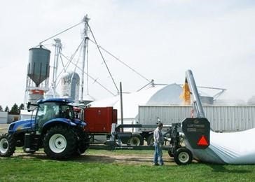 2026 Loftness GBU12 Grain Vac